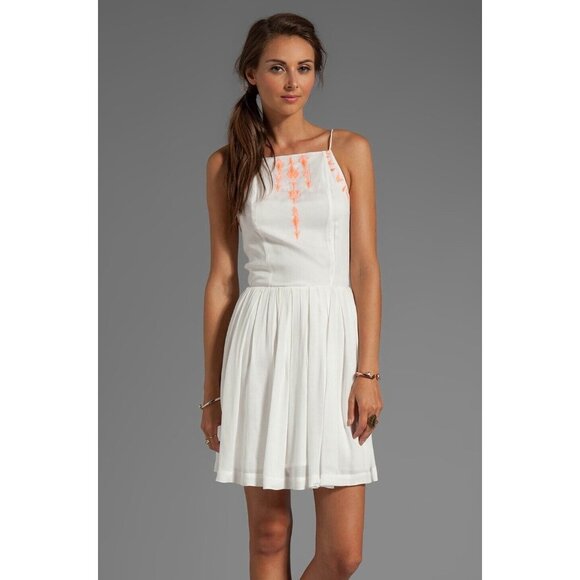 Dolce Vita Women Dress Ricka Garbo White Embroidered Sleeveless Mini Size Medium - Picture 1 of 10